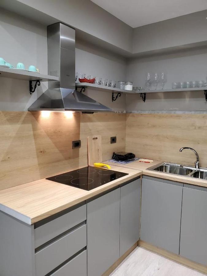Helga'S Deluxe 3 Apartment ติรานา ภายนอก รูปภาพ