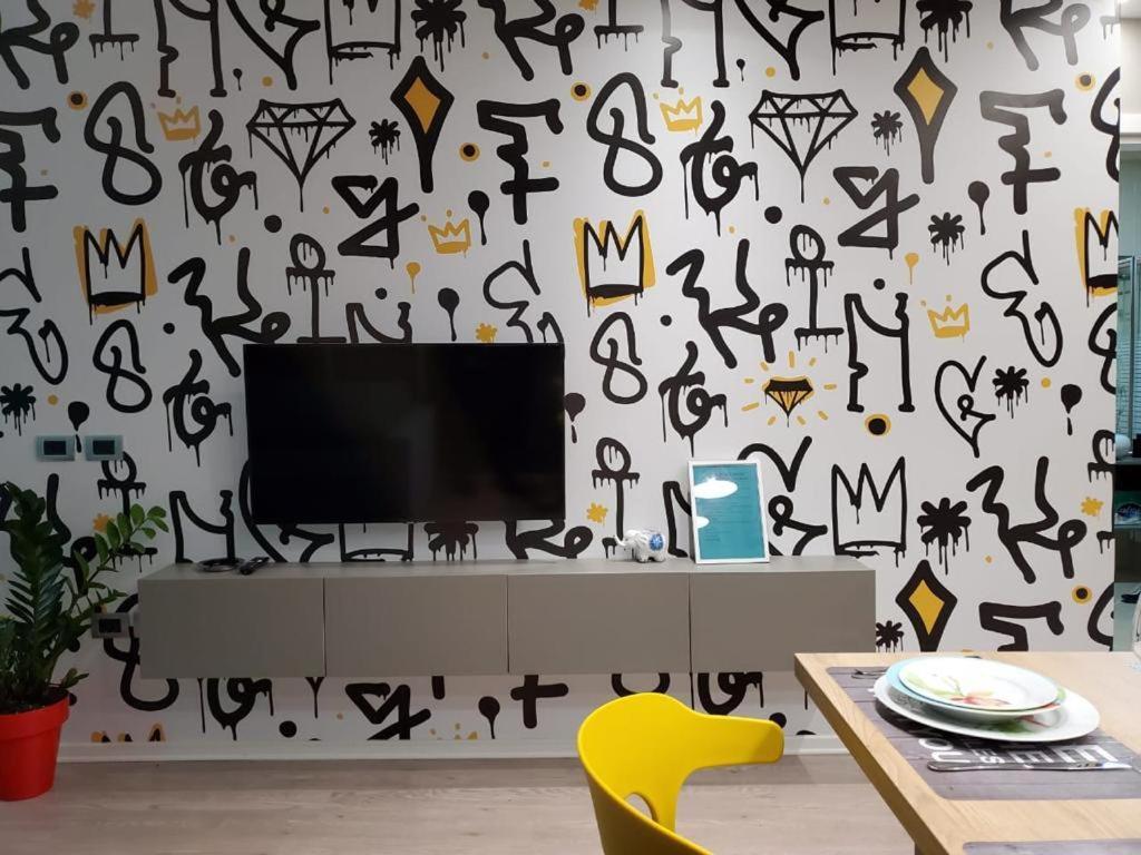 Helga'S Deluxe 3 Apartment ติรานา ภายนอก รูปภาพ