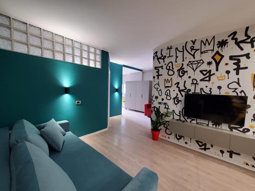 Helga'S Deluxe 3 Apartment ติรานา ภายนอก รูปภาพ