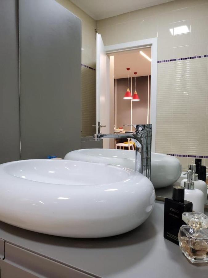 Helga'S Deluxe 3 Apartment ติรานา ภายนอก รูปภาพ